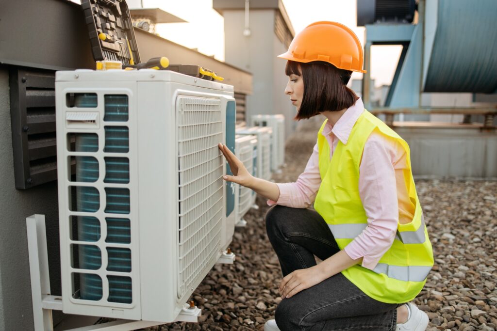 5 Signs Your Yucca Valley AC Needs Professional Attention 3 AC maintenance